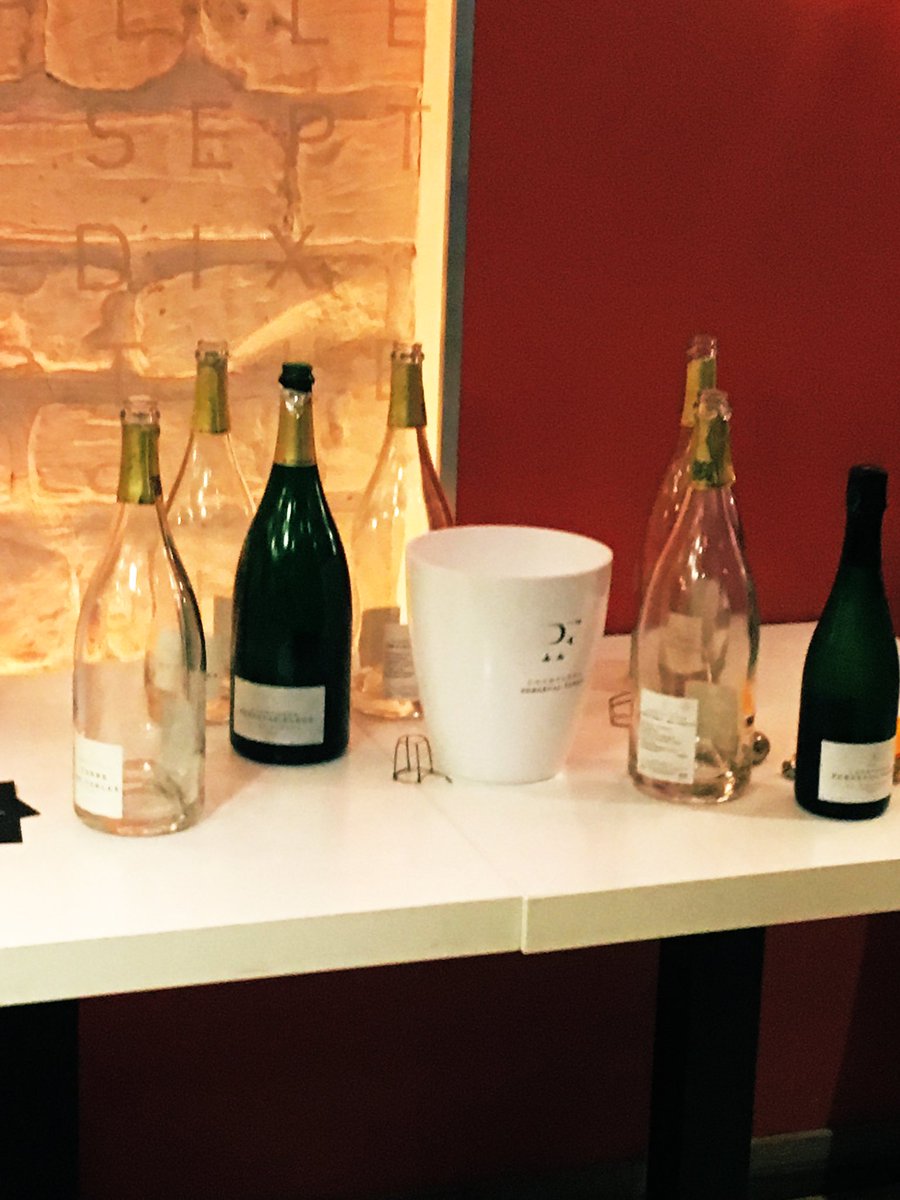 VictorLerat's tweet image. C’était cool. Point. #Webinreims