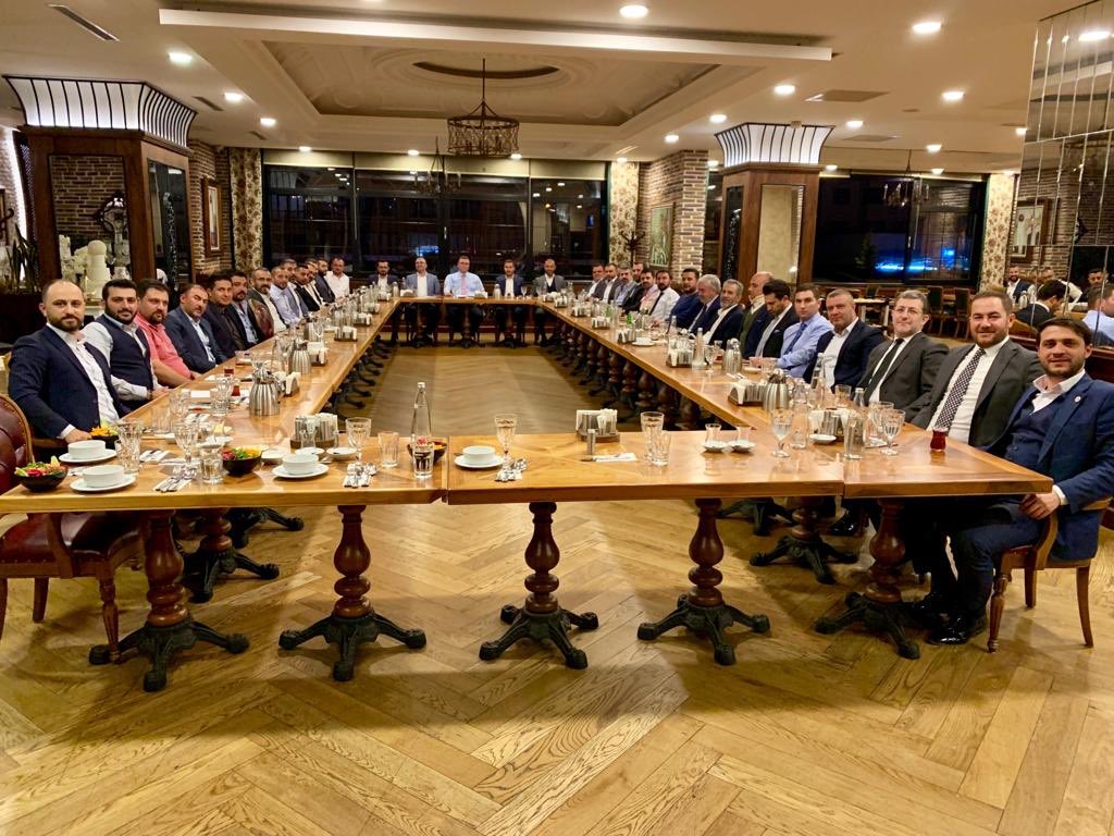 BaskentEkonomi's tweet photo. BAŞKENT EKONOMİ PLATFORMU 
olarak dernek faaliyetlerimizi başlatmış bulunuyoruz. Allah yapacağımız çalışmaları kolaylaştırsın. 
Ekonomideki sorunları tesbit edip bunları çözüm yolları ile ilgili makamlara raporlamak ve sonuçlarını takip etmek en büyük hedefimiz olacaktır. https://t.co/QAquATqwOe