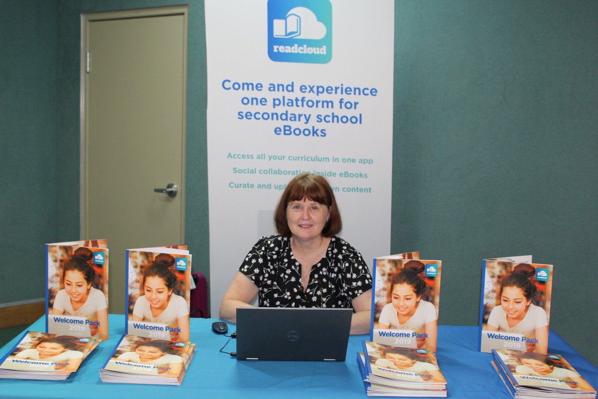 Pm4Is's tweet image. PM4IS ❤️ conferences because of sharing knowledge and forming positive networks, just like @JCURATEP &amp;amp; @theNCIE @ReadCloud @MathsPathway 
More sharing of knowledge via presentations &amp;amp; sharing the love via pics on the USB! pm4is.com