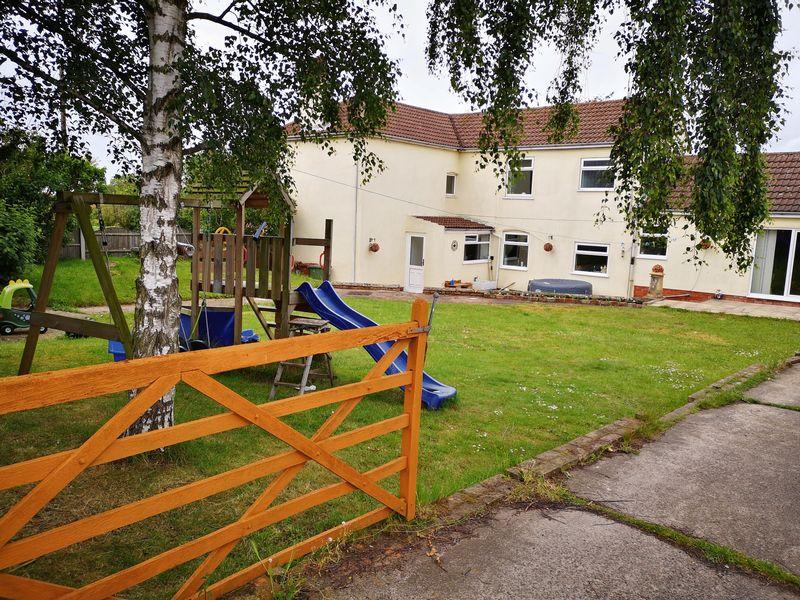 GetAn_Offer's tweet photo. 3 bedroom detached house for sale
Epworth, Doncaster, DN9
Offers in Excess of
£290,000

 https://t.co/o1ZnQl0Z2h

#Epworth #Doncaster #propertyDoncaster #propertyEpworth #property #sellfast https://t.co/LyFMnJLyRY