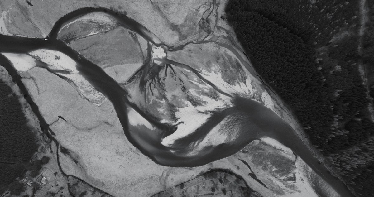 Upstream--a film I made over three years with <a href="/robpetit/">Rob Petit</a>-- screens on BBC4 this Sunday at 8.30pm BST. Score by <a href="/hauschkamusic/">HAUSCHKA</a>. Voiced in Gaelic &amp; English by <a href="/juliefowlis/">Julie Fowlis</a> &amp; Niall Gordon. A dream-voyage to the source of the River Dee on the Cairngorm plateau.
bbc.co.uk/programmes/m00…