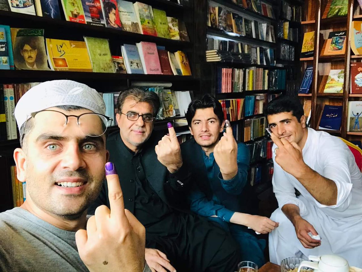 namalomafradi's tweet photo. ټولټاکني د پرديپالو په ارادو کښي تر ټولو غټ خنډ دى ـ راځۍ چي خپل مشران په خپله وټاکـو ـ نه چې تپل شوې پرديپال مو واکمن شي.
ستاسو رائے ستاسو راتلونکې.
#AfghanElections
#vote4Afghanistan
#vote4ghani
@MaryamAmrkhil @MalaliBashir @bashirgwakh @AmrullahSaleh2 https://t.co/uRA0r7iRIF