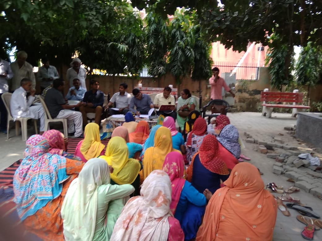 Muntaziralammeo's tweet photo. National Level Monitor visited Panipat district between 16th September to 23rd September, 2019.. They were appreciated the work being done by SHGs formed by #HSRLM Panipat.. @haryanasrlm @MoRD_GOI #NLM_Visit https://t.co/mDVx8PpZLT