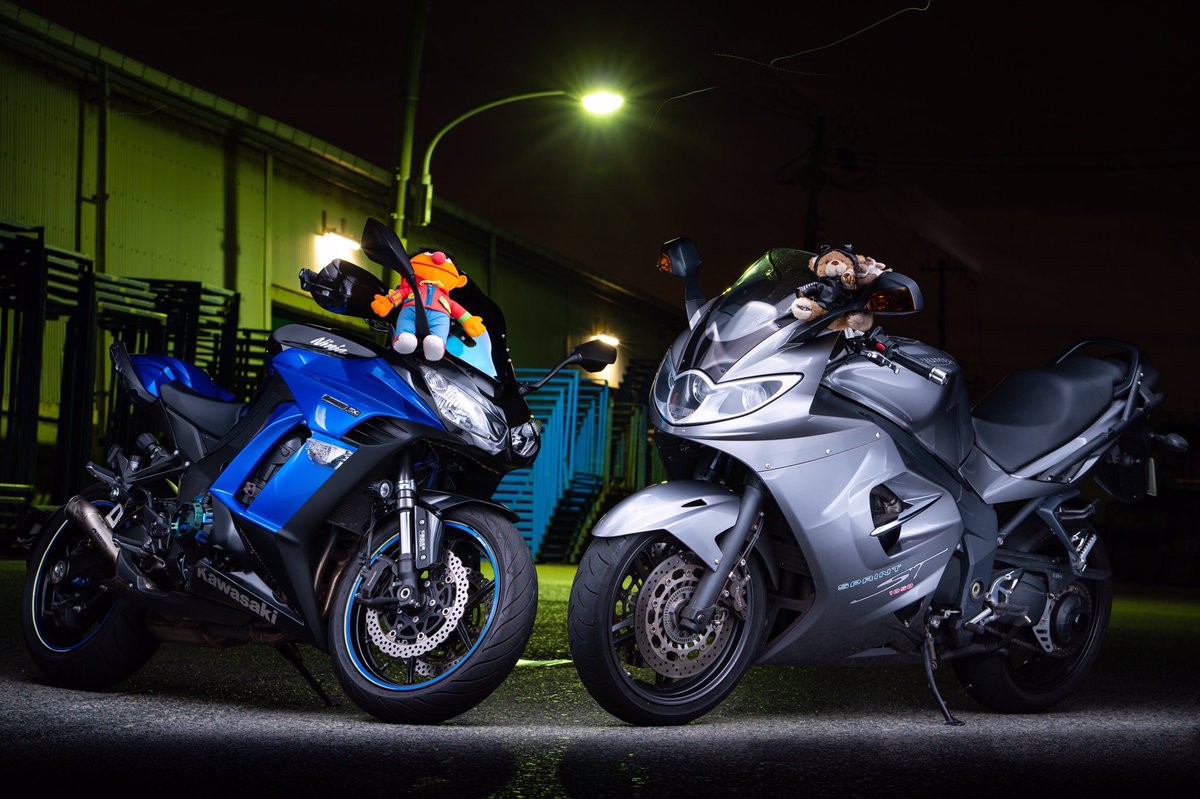 Arnny25's tweet photo. Thank you for pictures🙏
______________________
🏍 : @Arnny25 
📷 : @mstkGSX 
______________________
#kawasaki #z1000sx #ninja1000 #akrapovic #triumph #sprintst1050 #ride #motorcycle #moto #twowheels #bikers #motorcyclelife #motolife #bikelife 
#バイクが好きだ #バイクのある生活 https://t.co/QkxVNja09z