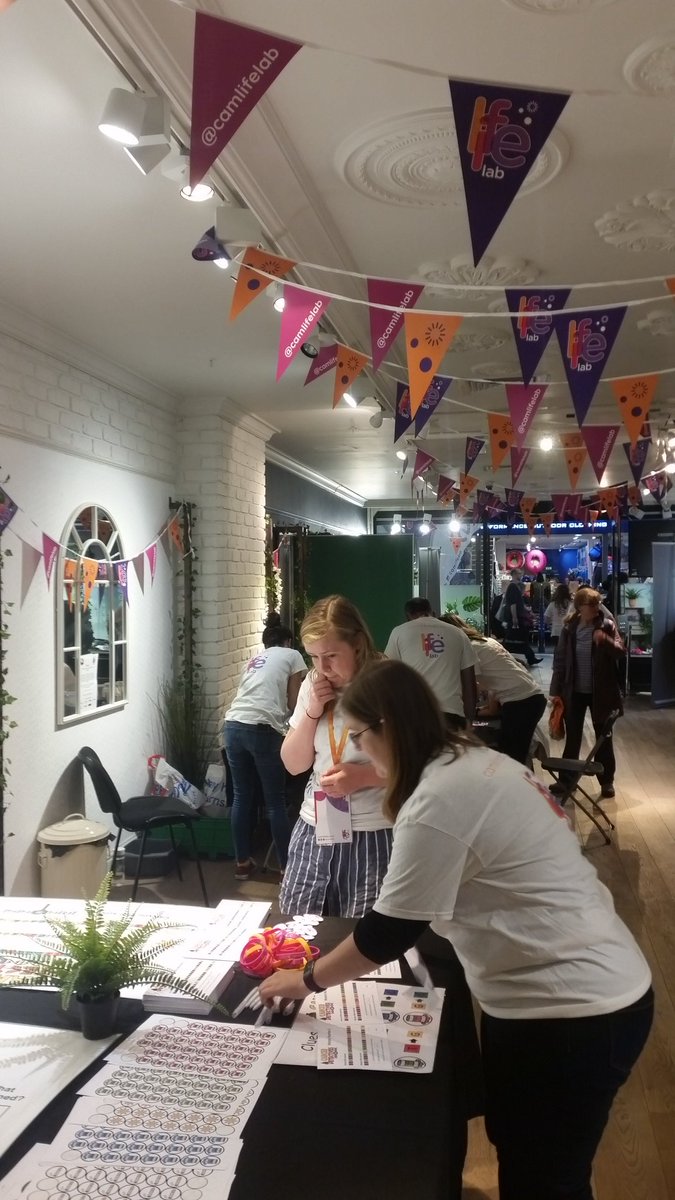 imarmean's tweet photo. What are you up to on this fine Saturday morning? Come and have fun with science at Grafton Centre #LifeLab2019 @camlifelab https://t.co/L18U2V4ARJ