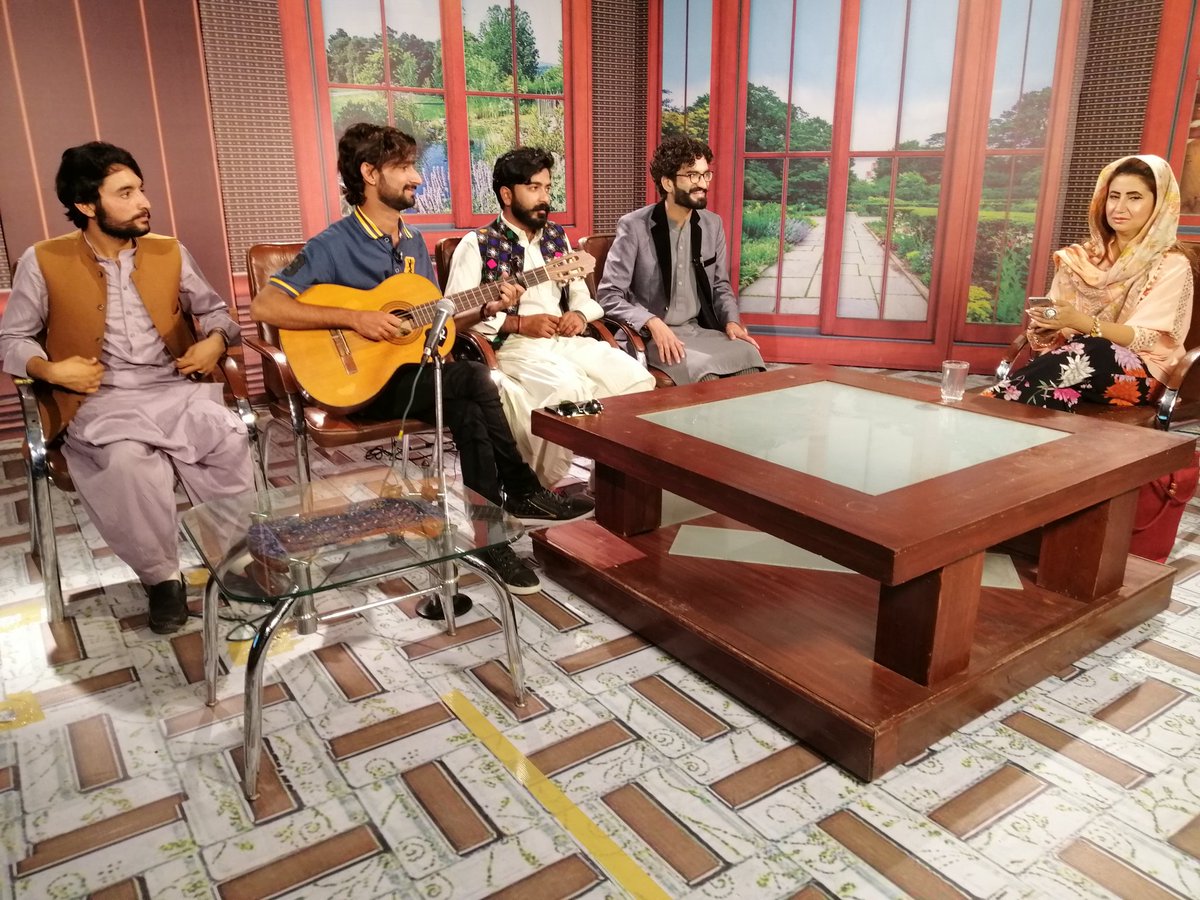 ModePakistan's tweet photo. Alhamdulilah we Have Done successful Show on Ptv Bolan about balochistan idols
With RAZIYA SULTANA , USMAN FAANI, SAGHAR AL BALOSHI, RAANJAN RIND, YOUSAF HUSN
@Saghar93509215 @ZehriiiBaloch @khattak_farina @ramsharamzan191 @BehramLehri https://t.co/PW1J71gm9M