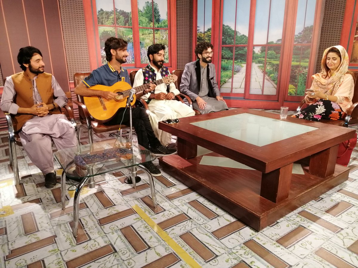 ModePakistan's tweet photo. Alhamdulilah we Have Done successful Show on Ptv Bolan about balochistan idols
With RAZIYA SULTANA , USMAN FAANI, SAGHAR AL BALOSHI, RAANJAN RIND, YOUSAF HUSN
@Saghar93509215 @ZehriiiBaloch @khattak_farina @ramsharamzan191 @BehramLehri https://t.co/PW1J71gm9M