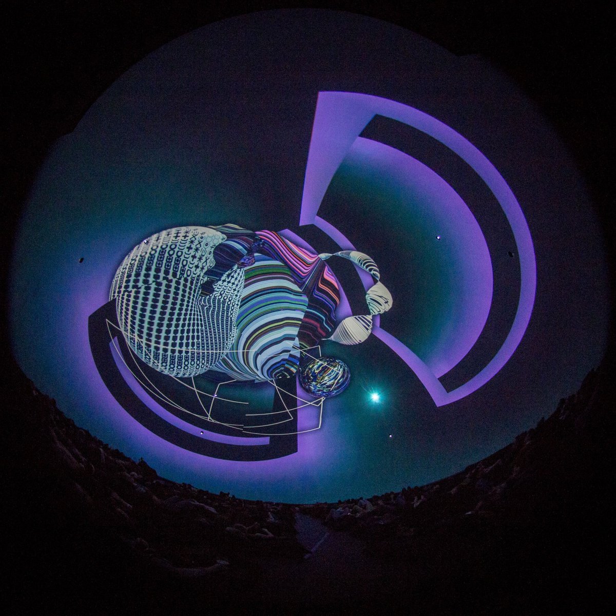 ososphere's tweet photo. ☄️ Ce weekend, c'est le Programme Immersion d'@AVLABsxb ! Des projections immersives à 360° sous dôme aujourd'hui &amp; demain entre 11h et 18h lors des portes ouvertes Virgule à la Coop.🎟 Inscription gratuite (mais recommandée) ici : https://t.co/XL3tG55TJA 📸: Sébastien Roy https://t.co/1BuDE6cduh