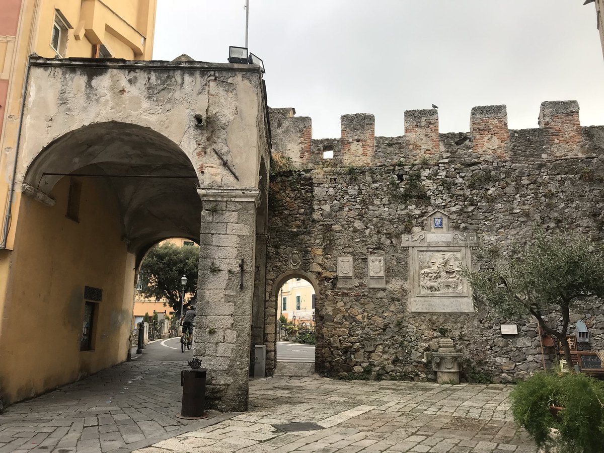 Italiabella1861's tweet image. #Finalborgo #Finale @Italia @BorghiPiuBelli @ItalianVillages  @TurismoLiguria @Italia @ENIT_italia