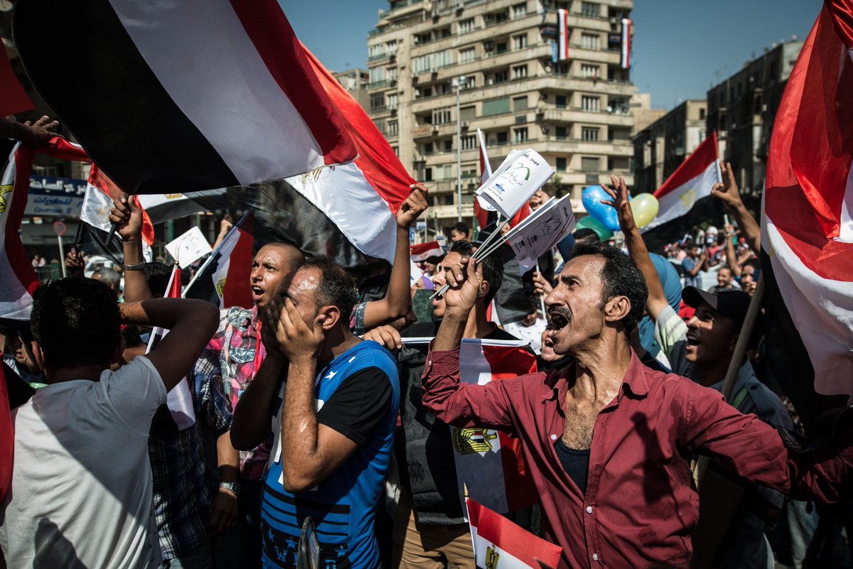 DiplomacyinRome's tweet photo. Le #primavereArabe hanno dimostrato come l'uso dei #socialnetwork possa influenzare e guidare le piazze in manifestazioni e proteste. All'indomani degli scontri a Piazza #Tahrir nel 2011, ne abbiamo parlato a Roma Tre 📱👇

#Diplomacy19 #TwoFacedJanus #TransitioningToANewWorld https://t.co/Z6C98v84Qr