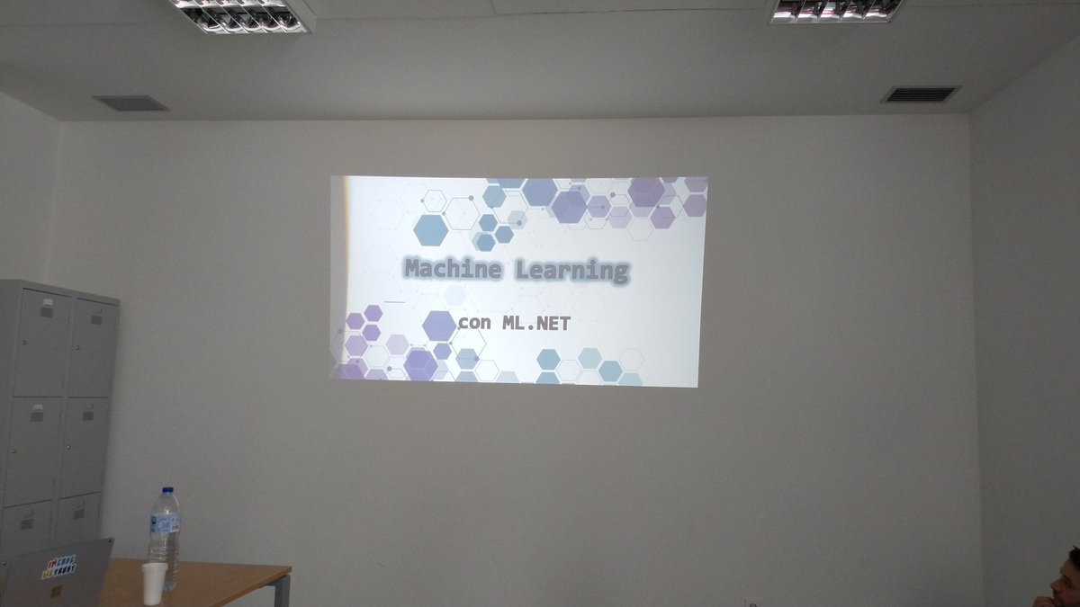 #NetCoreConf tercera de la mañana ML .NET