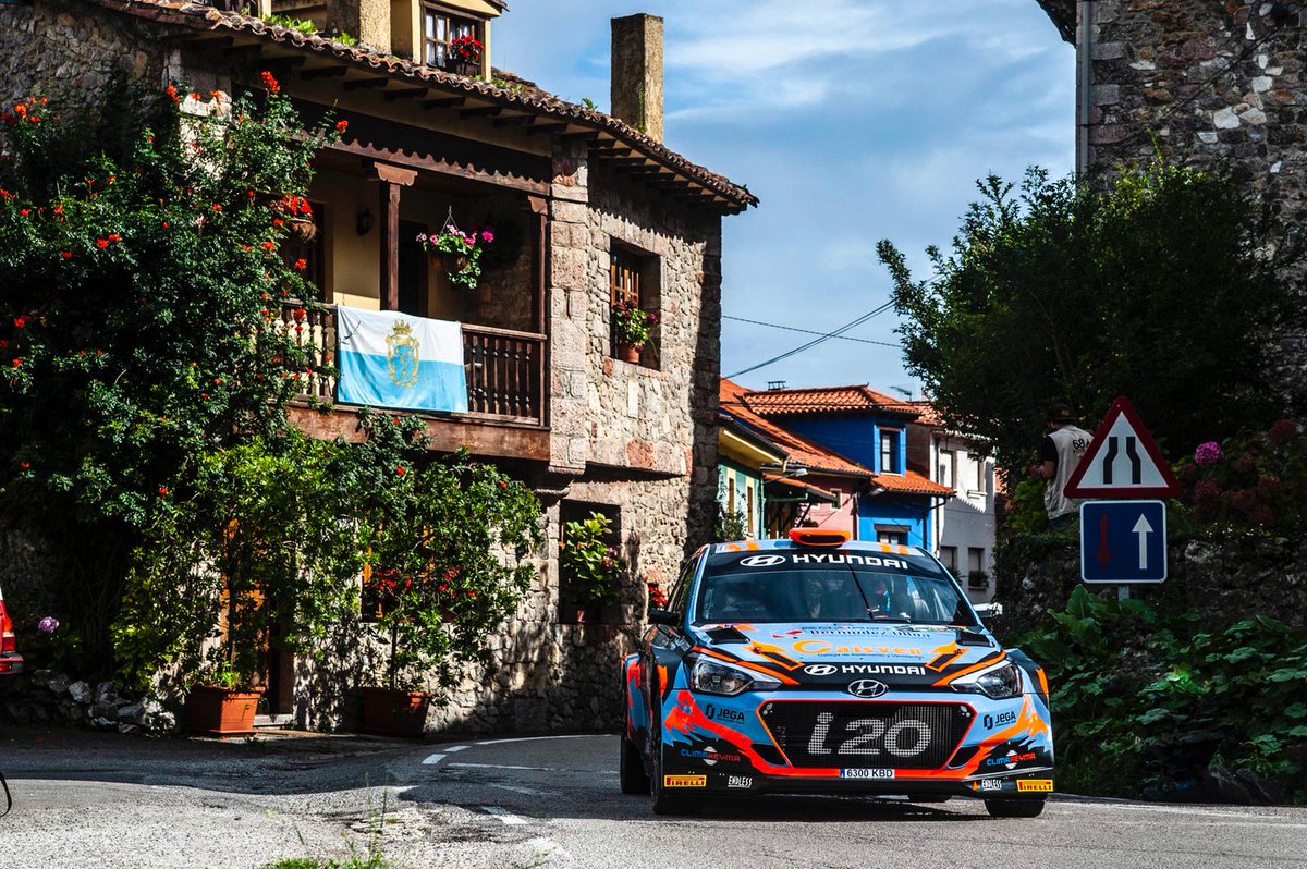 HyundaiEsp's tweet image. 🏁Parece que nos hemos despertado con ganas en del @RallyeLlanes.🏁 @CERA_RFEdA #ceraterramundis