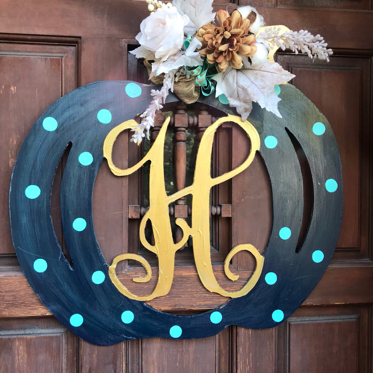 creatingstrokes's tweet image. What something different for your door?