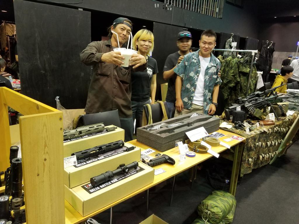 MilitarysMAYDAY's tweet photo. NMM2階ご出店のお!!
Noob Armsさまー!
美味しそうなバニラシェイ…
ちがーう!!
最近発売されたsv98の現物有りまーす!!
__(⌒(_ ´-ω・)▄︻┻┳══━一
#MILITARYSMAYDAY #大須 #名古屋 #サバゲー https://t.co/xDAtIHhXeO