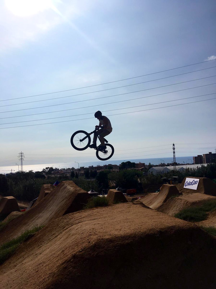triadojosep's tweet photo. Si us agraden les emocions fortes i els esports extrems heu d’acostar-vos al #happyrideweekend de #premiàdedalt a @LaPomaBikePark. Avui estem descobrint els riders més petits. Brutal! https://t.co/Ge3xn4mSYL