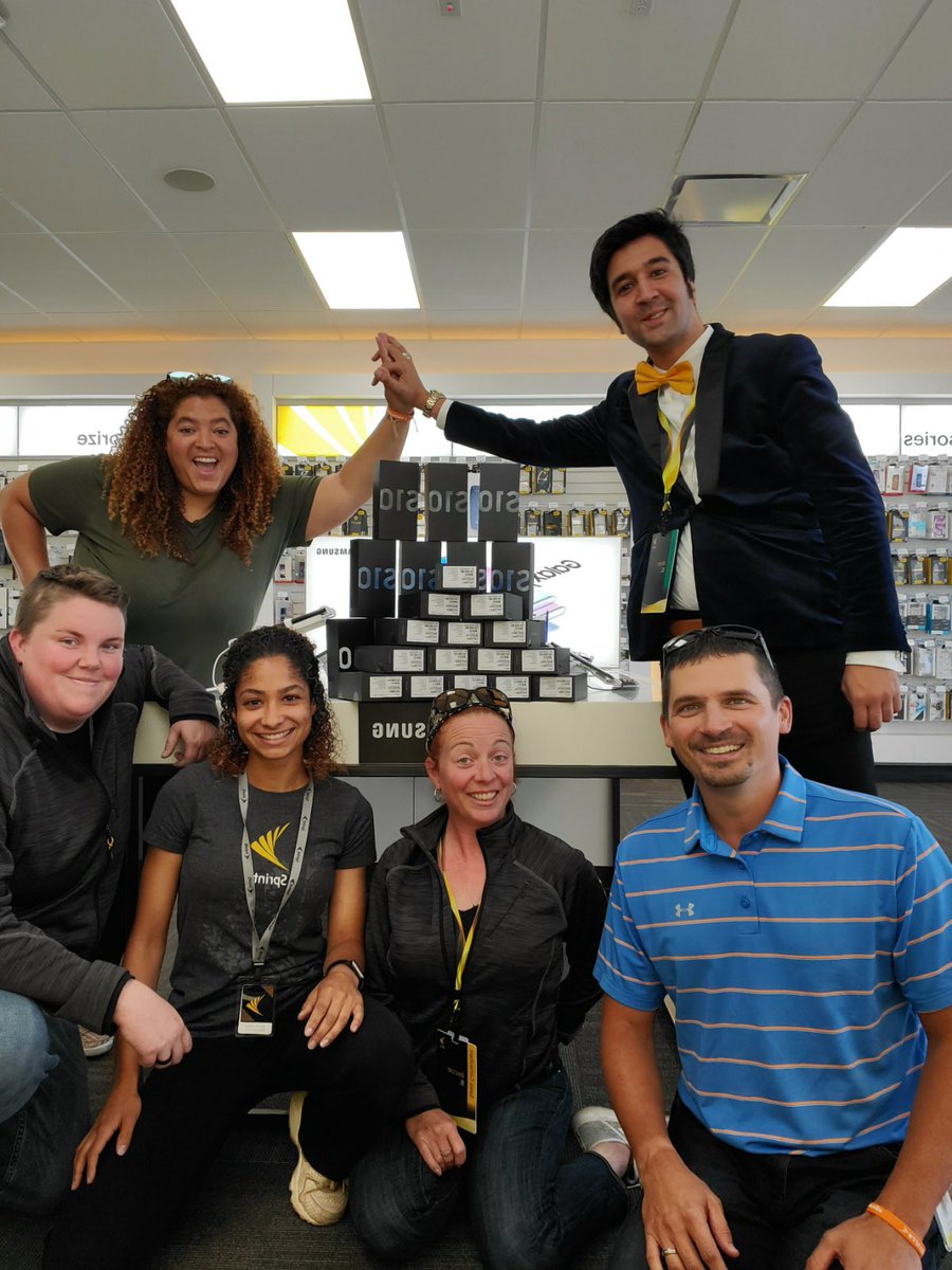 Promo_Champs's tweet photo. The rock star team at South High worked late into the night to deliver 35 line 🆑 deal. Amir and his team are one of a kind. Full team effort. More to come! #winwithCL @jajones83 @OdieSprint @ChappySprint @CmCbus @cusickretail @LynnePincek @KimGreenKerr @tracySprint 🆑🔥💪😀 https://t.co/5TczlSiKA0