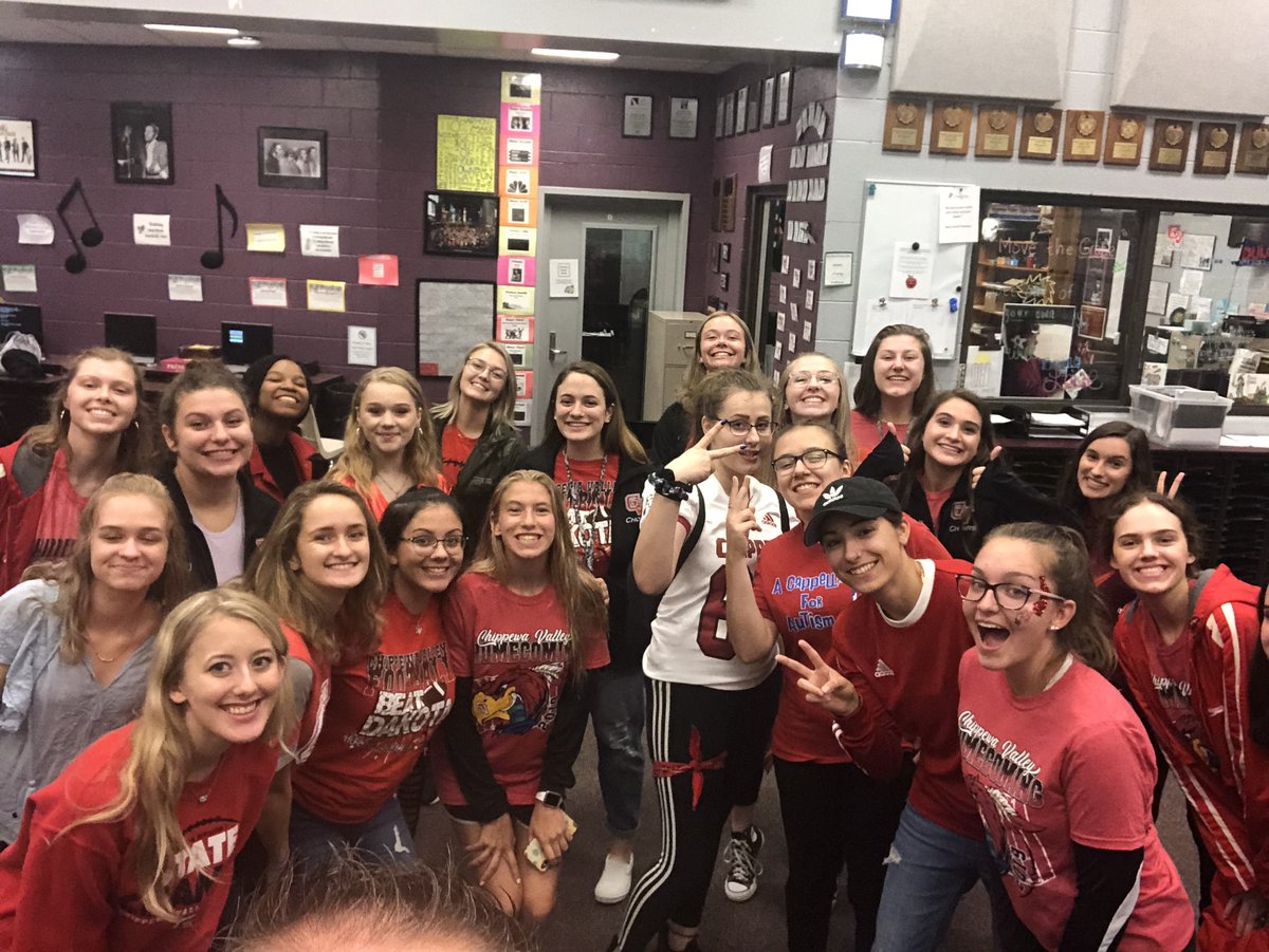 cvchoirs's tweet photo. Seniority 2019-20 PLUS seniority from previous years! I love this game!  Love seeing everyone and being able to hear all of them sing again! https://t.co/dMx7Ha01xb