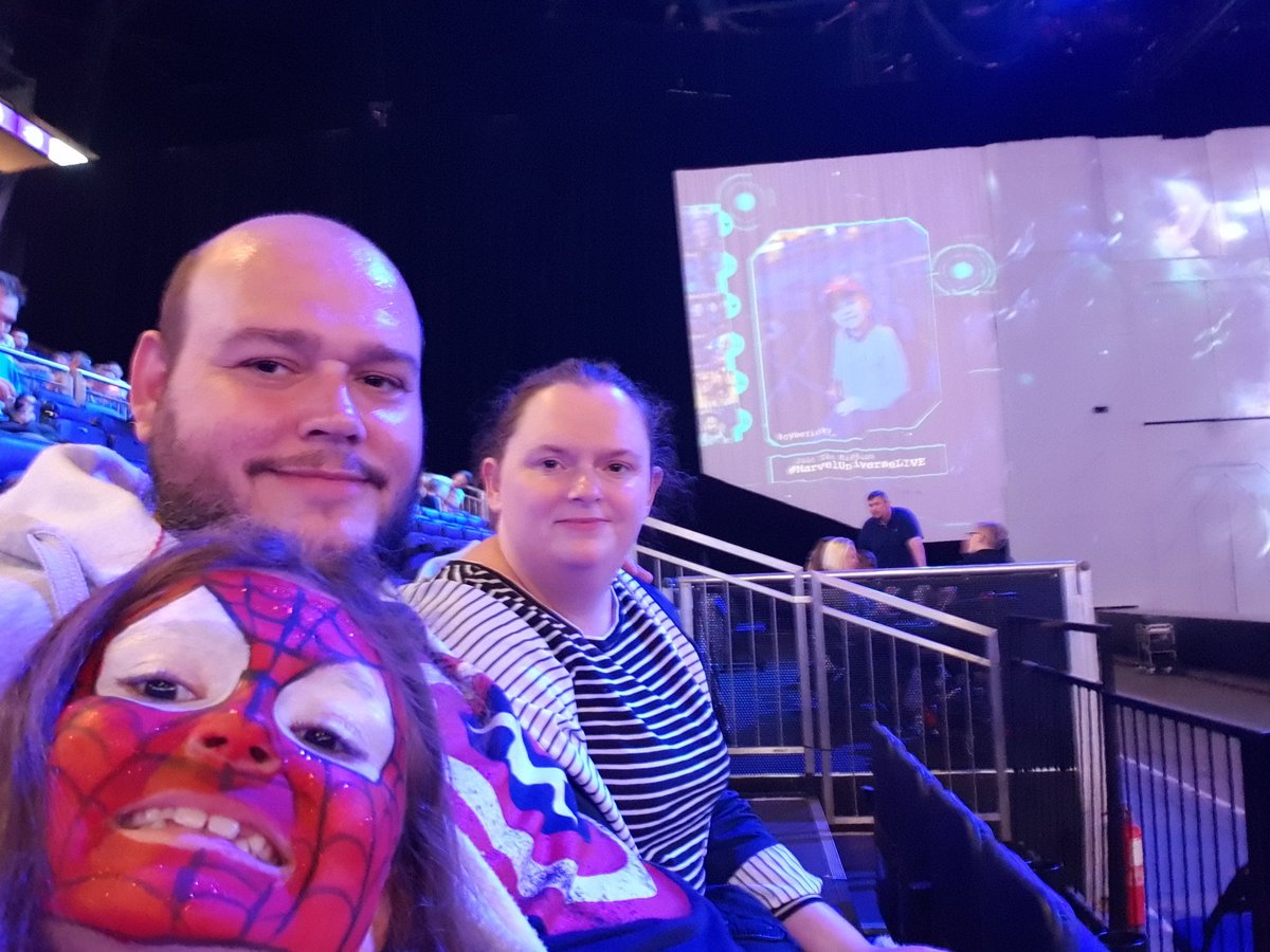 #marveluniverselive