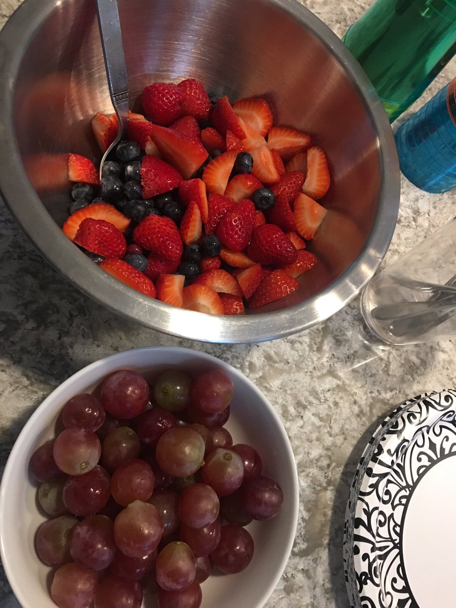 GinnyTrix's tweet photo. Clipboards? Prepped
Cinnamon rolls? Glazed.
Fruit? Cut.
Gerene and Paige? Hyped.
Weekend? READY FOR ACTION!
HAPPY WARREN WEEKEND OF ACTION!!! Come down to 1146 Oakes Dr to do your part to elect @ewarren and eat delectable food! #WarrenWeekendOfAction #WarrenWoA https://t.co/2jKGz3QRqF