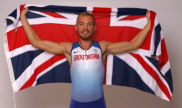 🗣 “It’s been a really hard 2 months. It doesn’t just affect my performances, but my whole life. I’ve struggled with it.”

Incredibly honest stuff from <a href="/KyleLangford_96/">Kyle langford</a> after his <a href="/IAAFDoha2019/">IAAFDoha2019</a> heat 

#Doha2019 #WorldAthleticsChamps