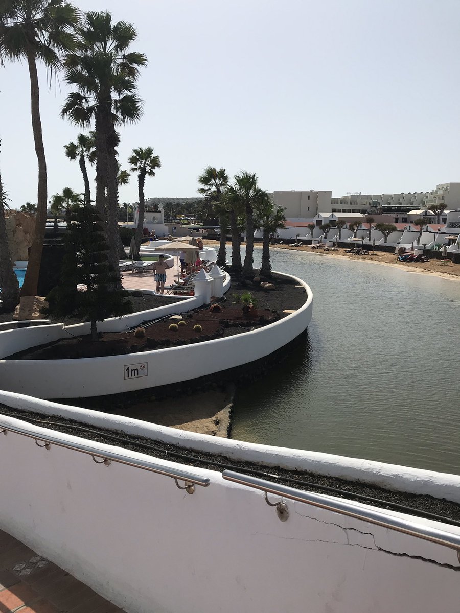deejhoare's tweet photo. Last few hours of my holiday #beautiful #lanzarote #relaxed #greattime #backtoblighty #😫 https://t.co/flxhzwAFyn