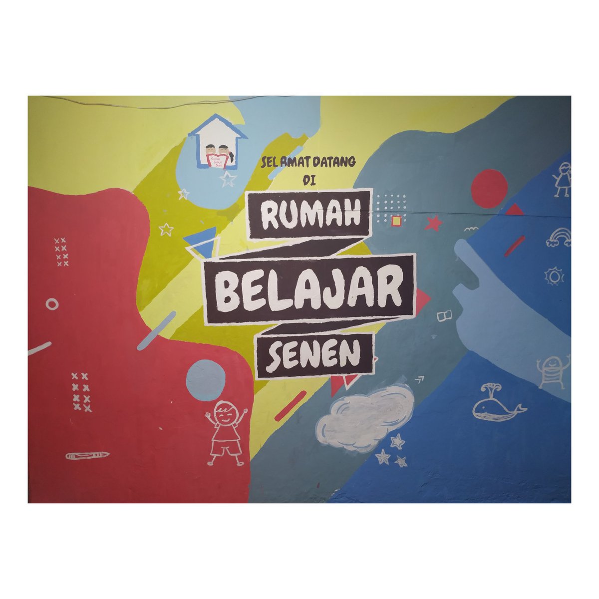 sarassadanti's tweet photo. Recharge itu sesederhana tertawa bersama kalian :) so happy to be a part of you all 😘😘😘

Welcome to @BimbelSenen https://t.co/JQJMU8QpqG
