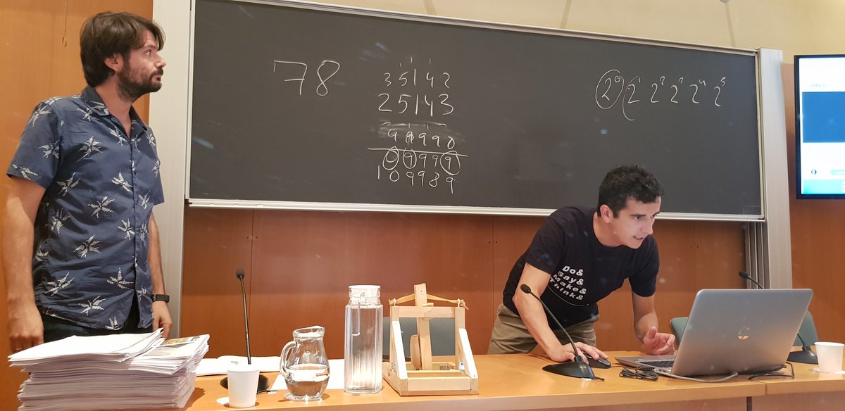 #16jornadaconjunta per fi en <a href="/sergidelmoral/">Sergi del Moral</a> i en <a href="/Salva_Chiva/">Salvador Chiva</a> m'expliquen de què va el projecte catapulta. Ah no, que el "taller" no va d'això.