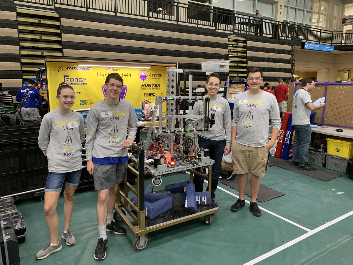 team_1444's tweet photo. GRC is happening now!  Our first match was a success cargo ship completely filled and attempted second level #afftonstrong https://t.co/4wnY2evKdN