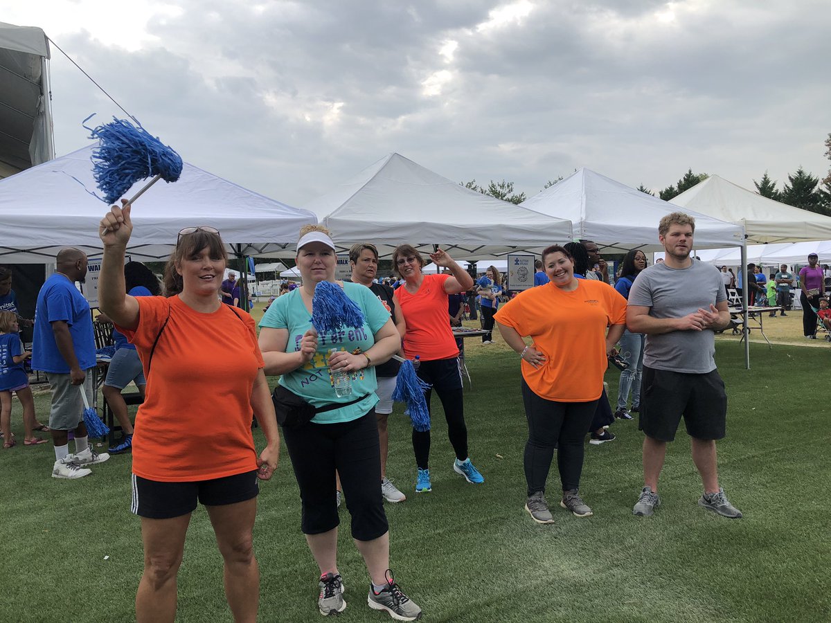 ShortridgeRobin's tweet photo. Excellent day for the Autism Speaks Walk.  Pieces of Powhatan. https://t.co/mh6AaI2rtH