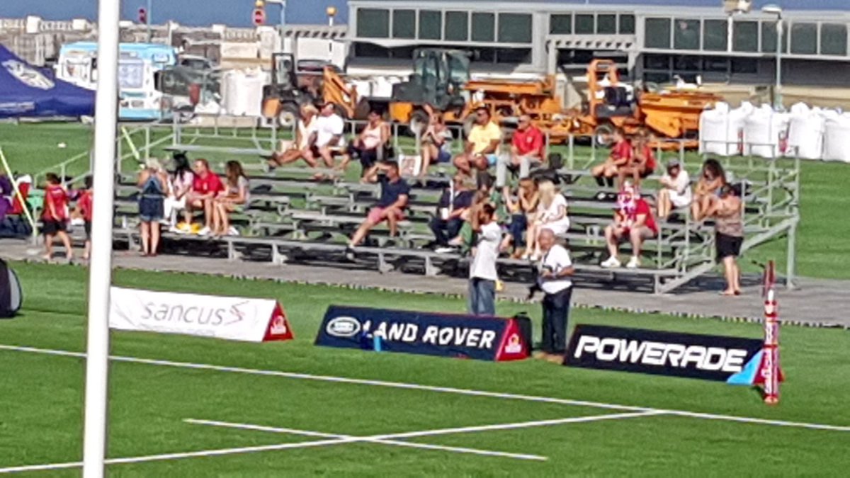 A.M. Capurro tweet media