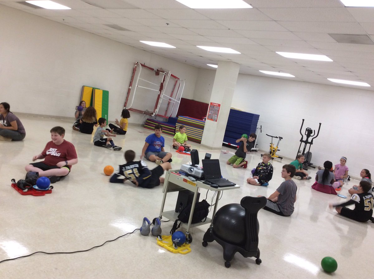 MrsLayton_BMS's tweet photo. As adults, we don’t realize how fun exercise can be. We go to the gym,  put the work in and go home. We exercise because it’s essential. We need to take a lesson from these kiddos who are realizing they love to exercise because it is fun! @BernardMiddle  #BMSPatriotProde #msdr9 https://t.co/HPMjwIdtjS