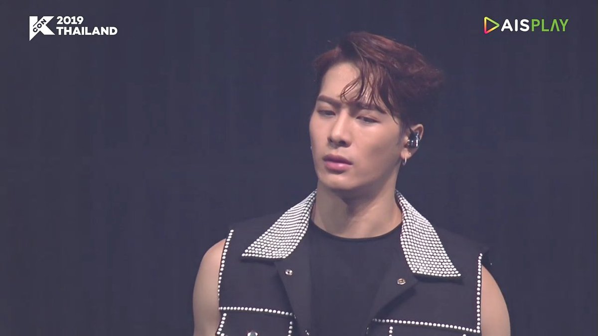 oim1997's tweet photo. โอ้ยหล่อๆ
#GOT7_KCONTH2019
#KCON2019THAILAND
#Jackcon https://t.co/ZA75M6jSRF
