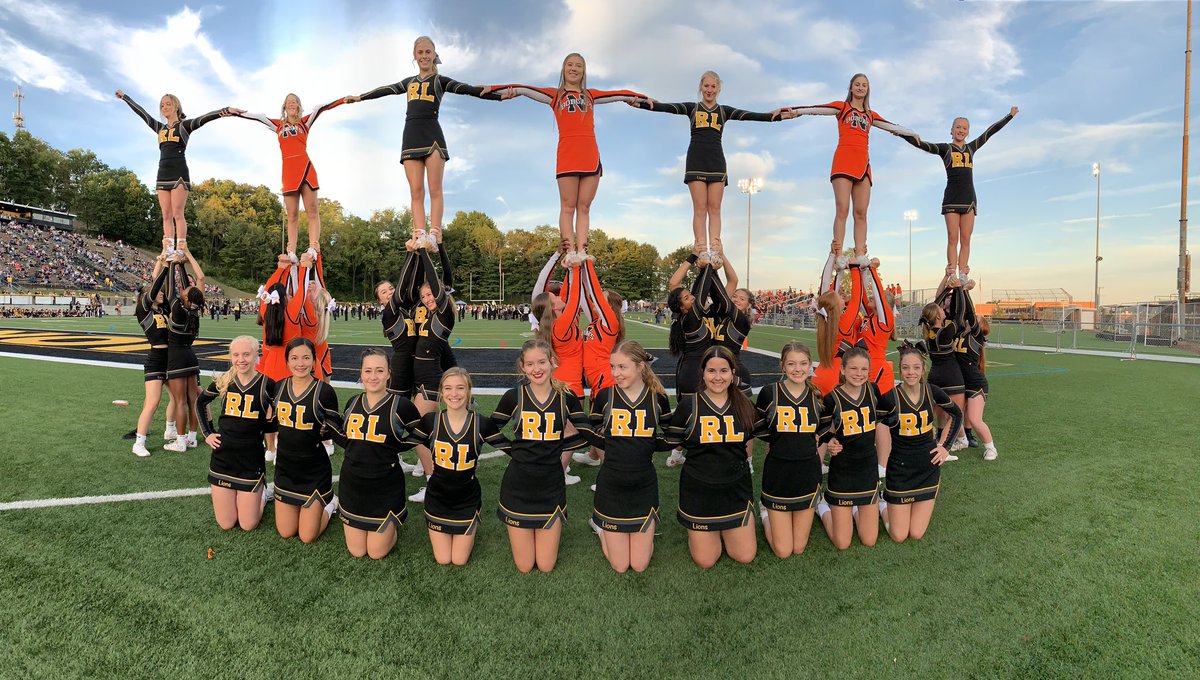 Northeastern at Red Lion— We love cheering with our friends! 🎀