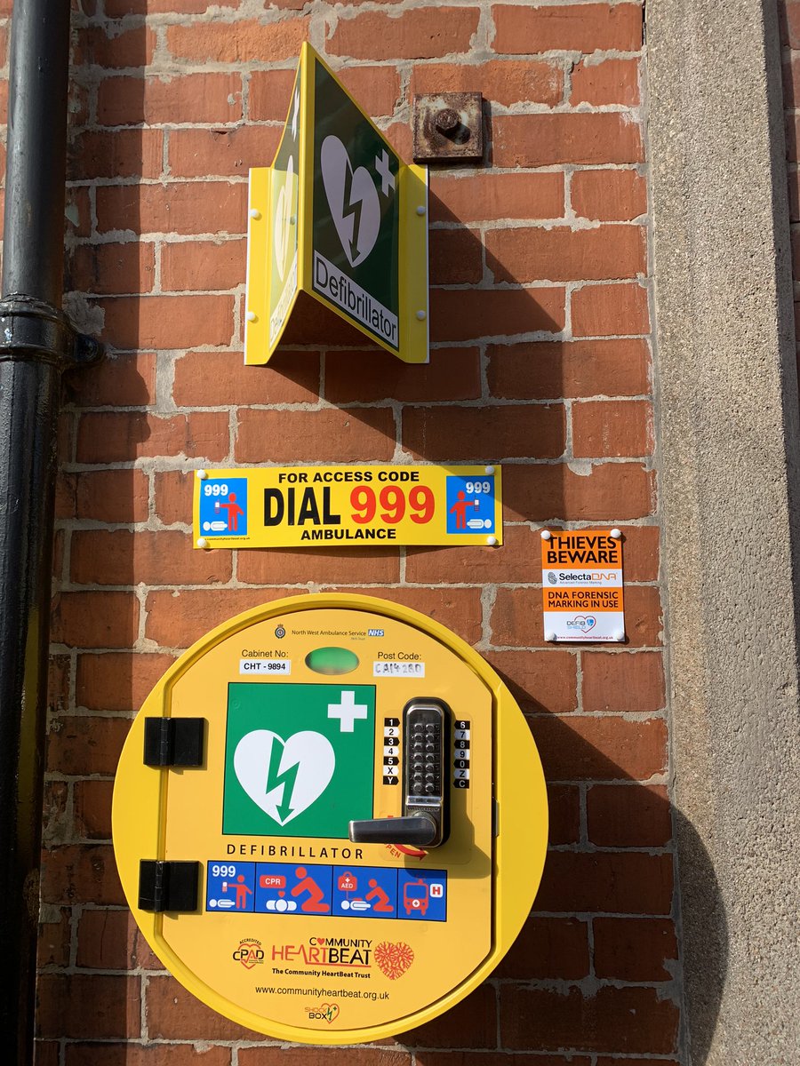 MEGZI83's tweet photo. Back in action! Huge thank you to Workington @RotaryGBI and @CarnegieTheatre for assisting getting this CPAD back in action after it was vandalised #community #CFR #24/7Help #AEDfound https://t.co/dyyXNHEkLJ