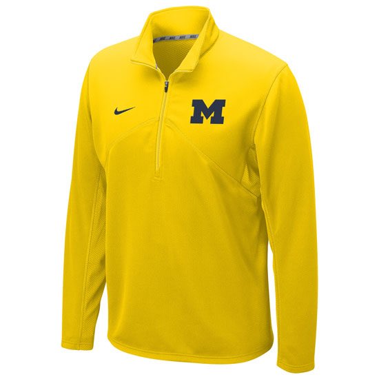 WolverineCorner's tweet photo. Michigan/Rutgers contest. Here’s how to enter:

1. RT this tweet
2. Follow us (@WolverineCorner)
3. Predict the final score &amp; winner. Reply, please do not quote your prediction
4. Tiebreaker: Predict how many total yards UM will have in the game

Winner gets this 1/4 zip! 👀〽️ https://t.co/qacGdVml50