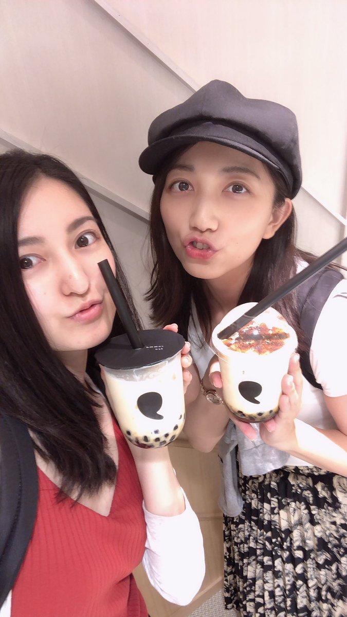 NakazonoAyaka's tweet photo. 同じ事務所の石丸雅理とジム終わりに行きたかったタピオカ屋さんへ…🍹✨
ＪＫ達に紛れて並ぶの怖い😨って思ってたけどあの美味しさのためなら並んじゃう…美味でございました…🥰✨ https://t.co/VwFobP4BLm