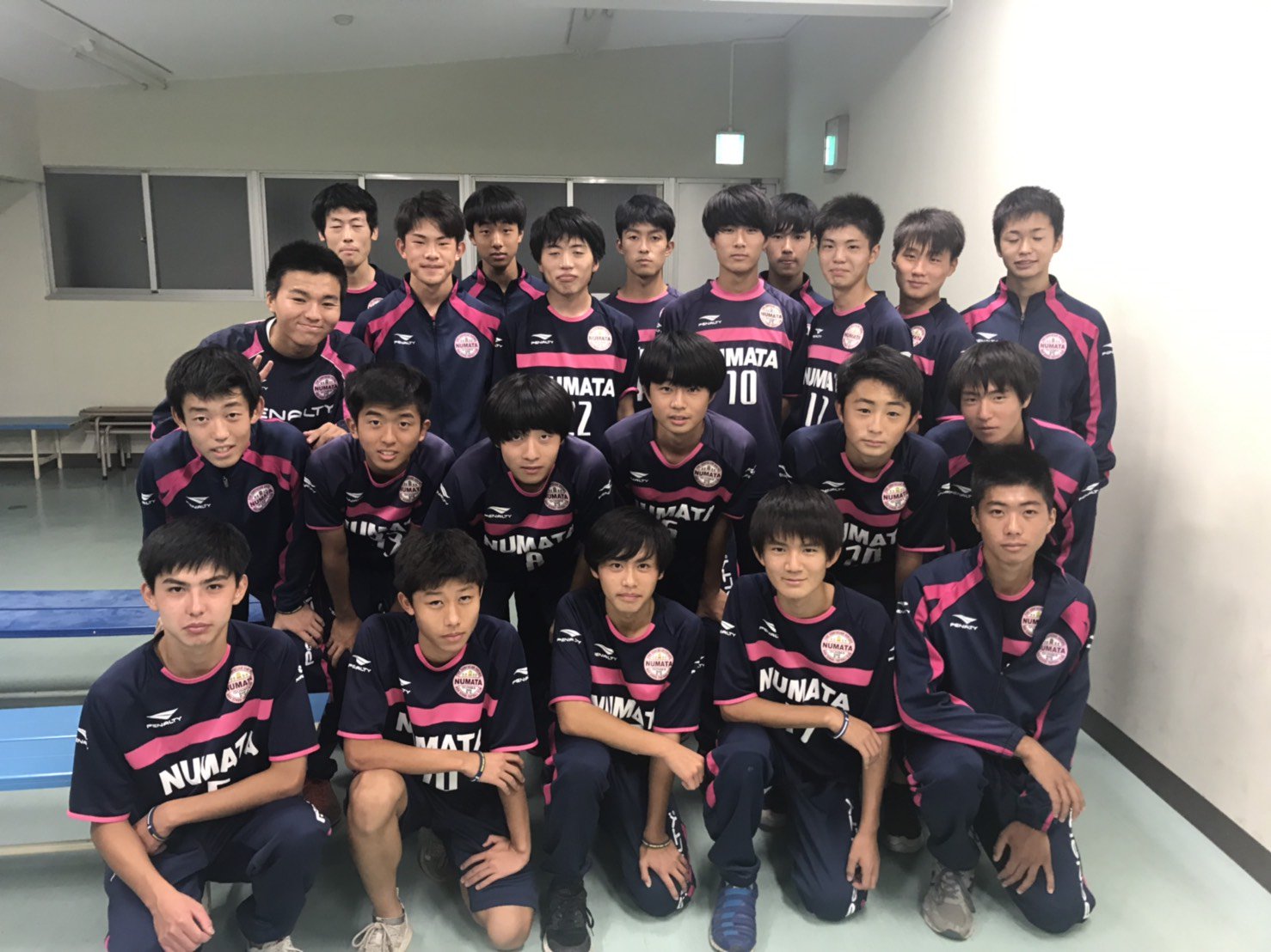 ザスパクサツ群馬 本日のボールパーソンは 沼田高校 サッカー部の皆さんでした 沼田から 前橋まで来てくれました 撤収作業もお手伝いいただき どうもありがとうございました ザスパクサツ群馬 群馬対沼津 T Co Yq6ymxsmbk Twitter