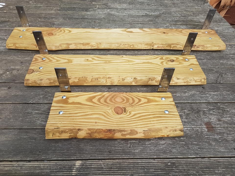 RustyDiamondSa's tweet photo. Check out the #grain on these #waney edge beauties 1" thick waney/live #edge #shelving #Steel brackets & #bolts also included. 3 sizes available. Small 475mm, medium 800mm, large 1200mm.
Bundle set of 3 are available with 10% discount.Message for any info or prices.#rustydiamond https://t.co/tf54nstkMT