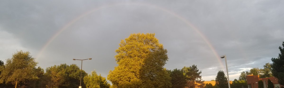 robtcore's tweet photo. Raceday Rainbow #AkronMarathon #blueline #indigoline #violetline #redline #orangeline #yellowline #greenline 🌈 https://t.co/0cmgPRur2Y