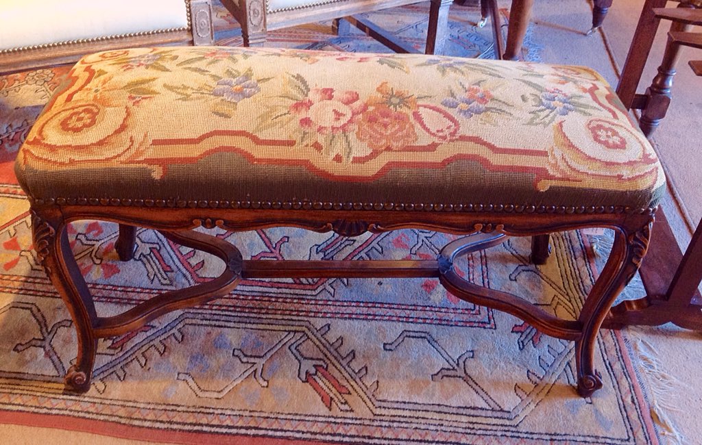 eversleybarn's tweet photo. #antiquefrenchstool #antiquetapestrystool #tapestrystool #needleworkstool #frenchstool #walnutstool #antiquefurniture #windowseat #antiquefurniture #frenchantiques #frenchfurniture #judismithantiques https://t.co/Tu9ZUsQLKA https://t.co/cWJg08ez2N