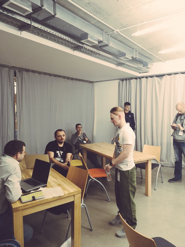 JavaDayOdesa's tweet image. Hands-On #Reactive #Realtional #Database #Driver from scratch by @siromaha at #TrackC

#JavaDayOdesa
#JavaDayOdesa2019
