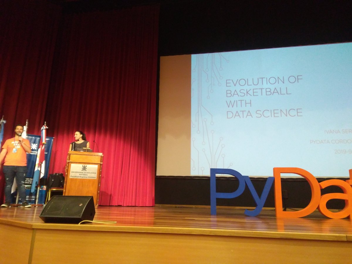 lbiedma17's tweet image. Arranca una charla de lujo! #PyDataCba @PyDataCba