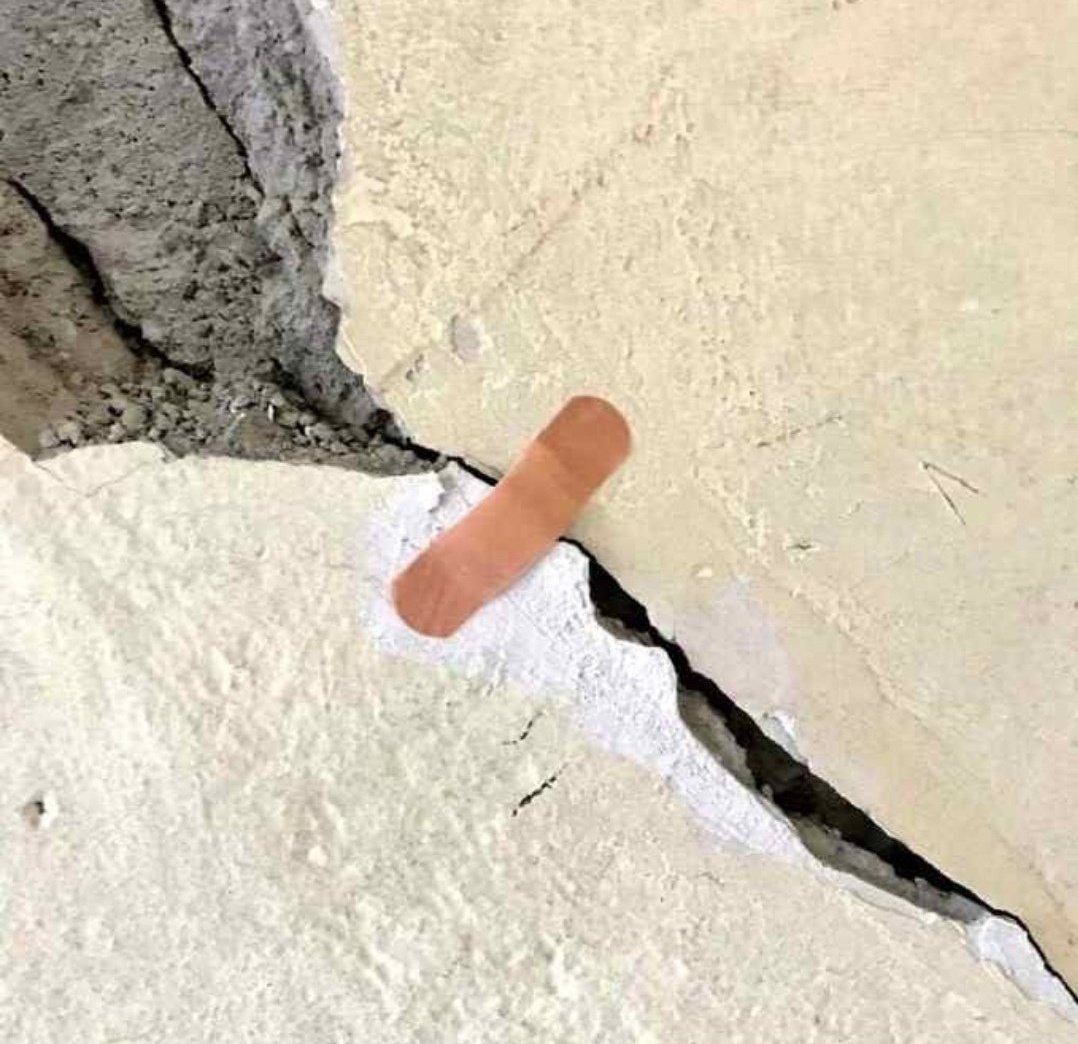 Çapa diş hekimliği binasına güçlendirme çalışmaları yapılıyor. #capabagiriyor