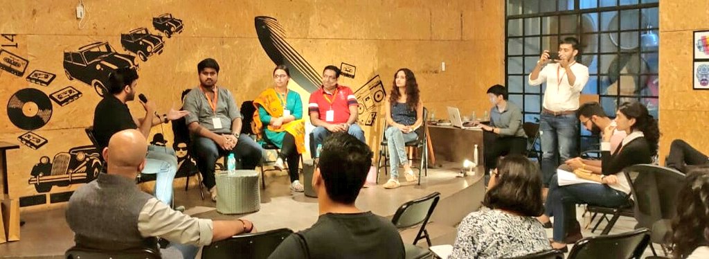 Podcastguys1's tweet image. Panel in progress, eagerly waiting for QnA 🤓🤓 #nicebackground #donutsareamazing #internationalpodcastday