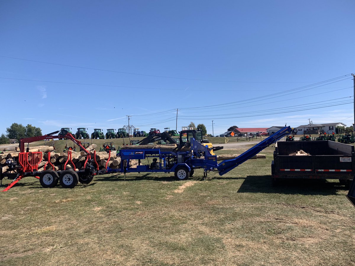 AgPro_Ohio's tweet photo. Come see us TODAY in Bloomingdale from 10-4 for Timber Days & Classic Green Antique Tractor Show!
#AgProOhio #StrongOnService #EquippedForAnything #JohnDeere #STIHL #TimberDays #ClassicGreen #AntiqueTractor https://t.co/t5aTYEibeH
