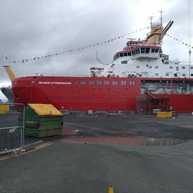Back in Cammell Laird ready for the launch of the Sir David Attenborough 👍 ift.tt/2ntQWsw