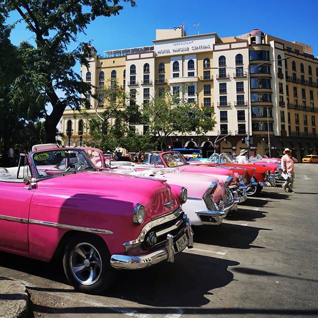 Cubanews_de's tweet photo. Pink Mania 🎠
.
.
.
#cubanews #loves_cuba #kuba #cuba #havana #habana #havanna #cubatravel #instatravel #travelblog #travelcuba #reiseblog #vacation #urlaub #cuba_vacations #traveltip #cubatrip #travelblogger #visitcuba ​#explorecuba #cuban #cubanlife #ig_cuba #instacuba #cub… https://t.co/ZpovxMFqtG