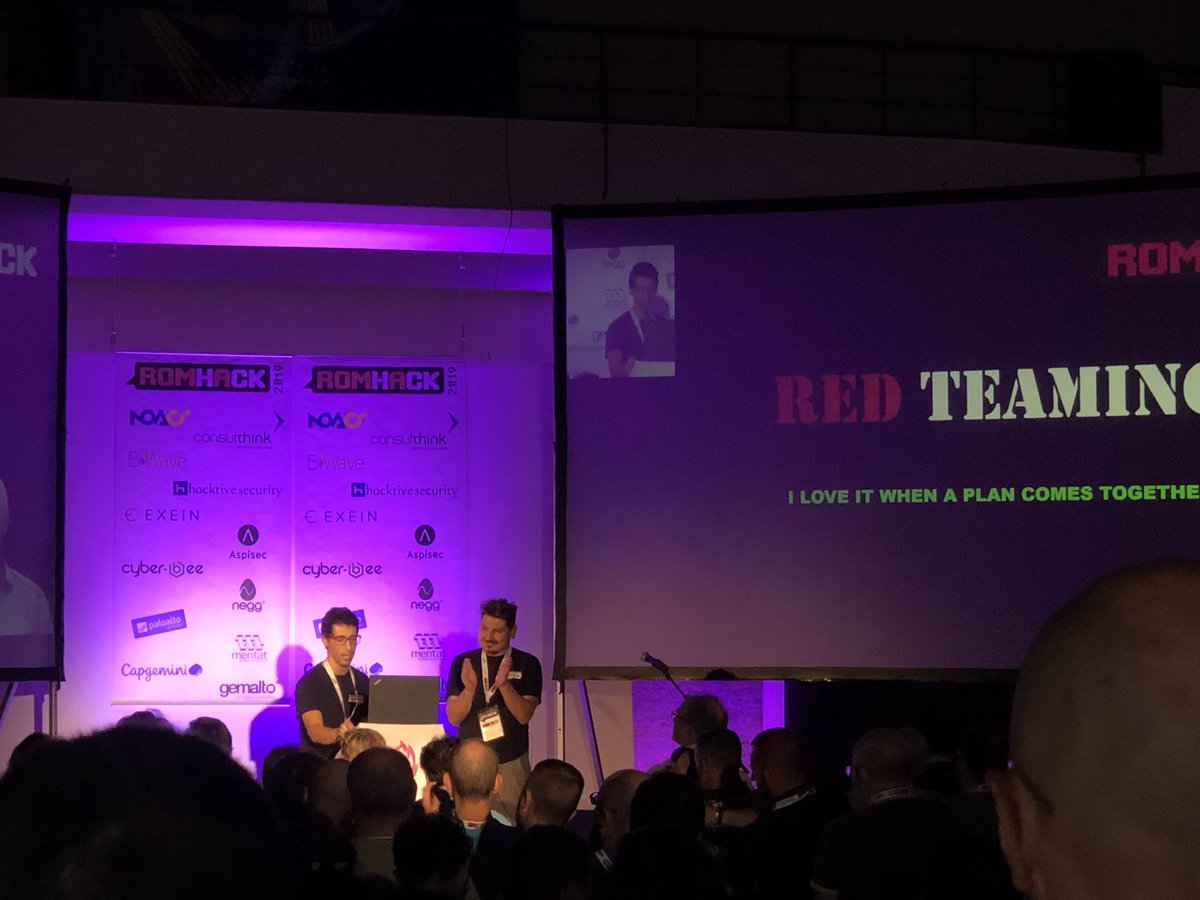 cybersaiyanIT's tweet photo. #RomHack2019 “esageratamente fico!” @illordlo @MetroOlografix on stage to talk about #RedTeaming https://t.co/vTFHNczmhe