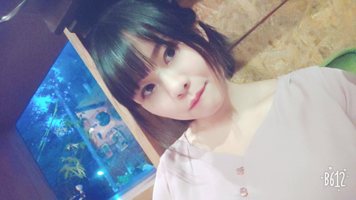 yuka19900528's tweet photo. 籾井洋太監督の短編映画「10TS」撮影終了✨
お腹に布詰めまくって妊婦さんしたよ！笑
楽しかったー💕もうカエデになれないの寂しい(T^T)私が役者以外で憧れた生き方まんまの女性でとても暖かいの(T^T)
完成は11月頃✨
楽しみにしててね(≧▽≦)💕
#女優
#応援
#短編映画
#二人芝居
#10TS https://t.co/OPLCNgCsOK