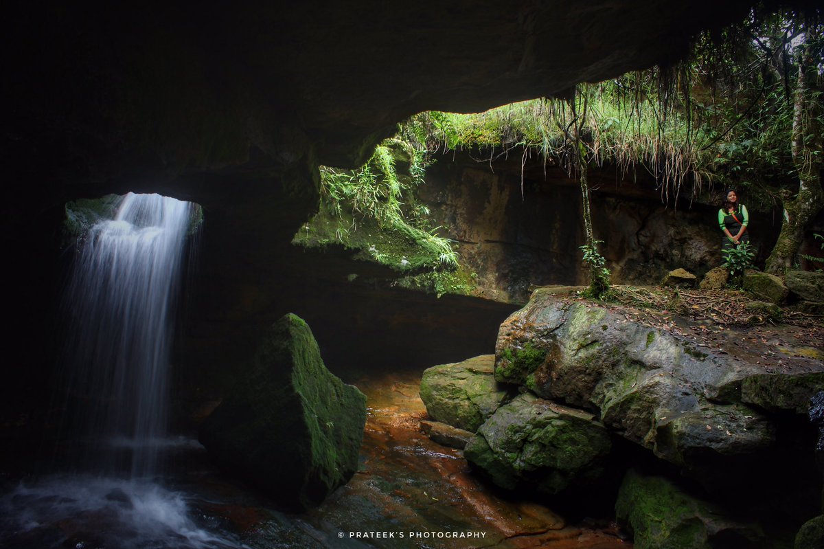  #MeghalayaThreadSeven waterfalls!! All different types in just one place. So damn peaceful place. Thats Laitmawsiang for you. Also known as the Garden of Caves.Maintained by the locals village authorities.  #ମେଘାଳୟଡାଇରି  #MeghalayaDiaries